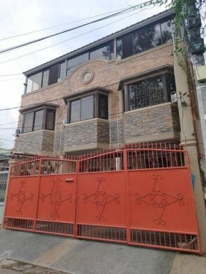 4-5br Apartment in Paranaque for Staycation